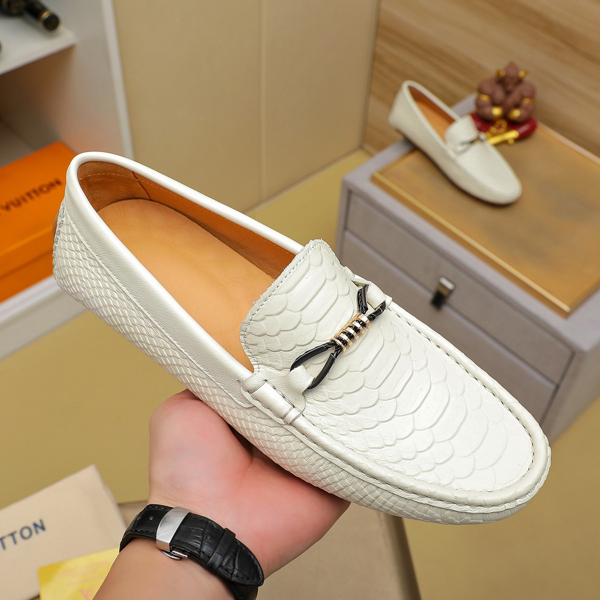 LV
